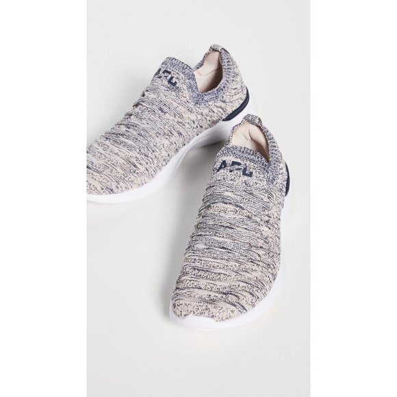 Free People APL Techloom Wave Trainers Sneakers Rose Navy Knit Sz 38.5 US 8 New - Picture 1 of 10